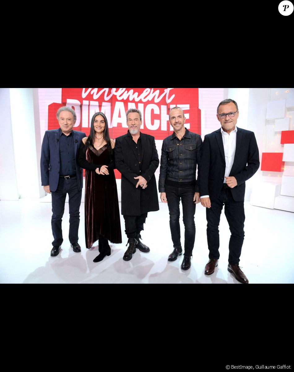 Exclusif - Michel Drucker, Azucena Pagny, Florent Pagny, Calogero et Emmanuel Chaunu - Enregistrement de l'émisssion Vivement dimanche au studio Gabriel, presentée par Michel Drucker . Diffusion sur France 2 le 21 Novembre 2021 . © Guillaume Gaffiot / Bestimage