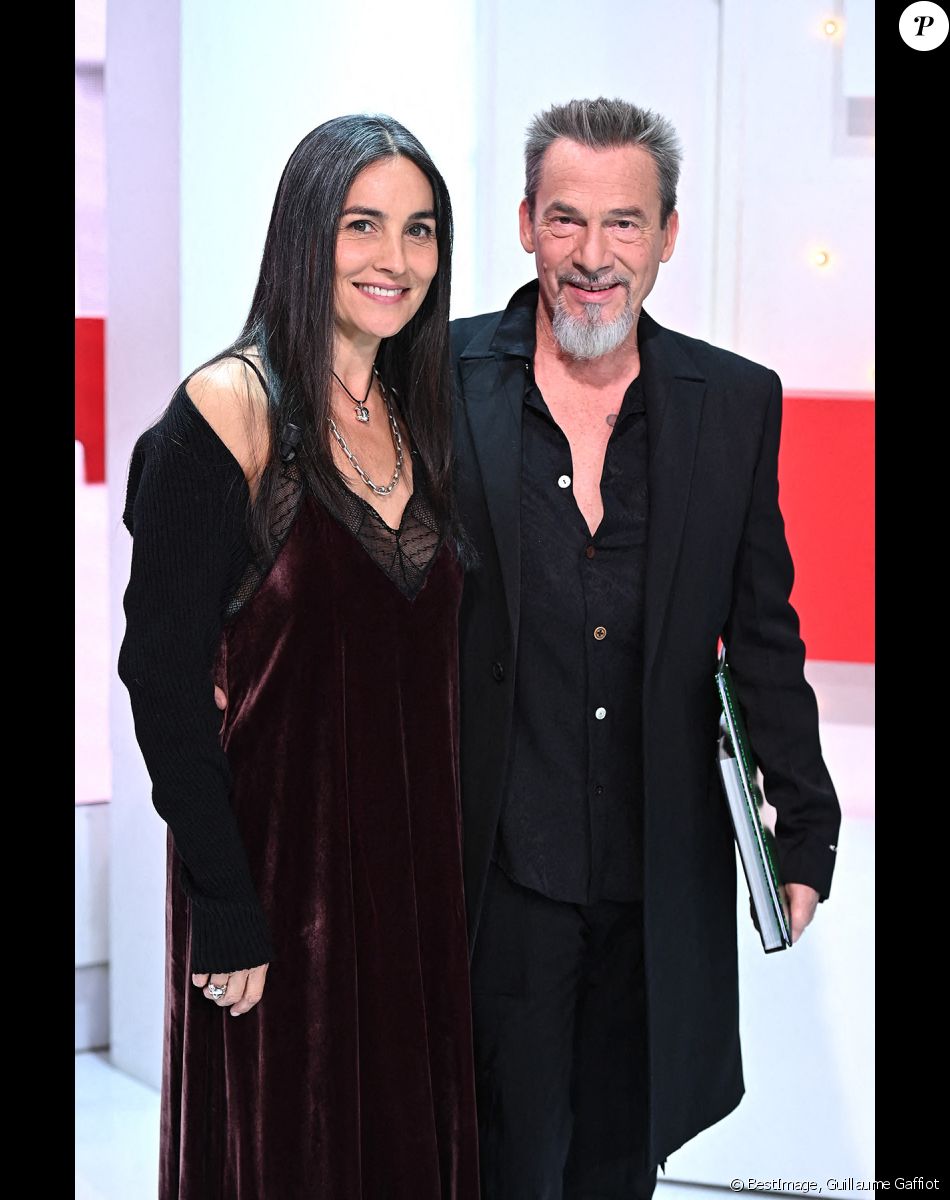 Exclusif - Florent Pagny et son épouse Azucena - Enregistrement de l'émisssion Vivement dimanche au studio Gabriel, presentée par Michel Drucker . Diffusion sur France 2 le 21 Novembre 2021 . © Guillaume Gaffiot / Bestimage
