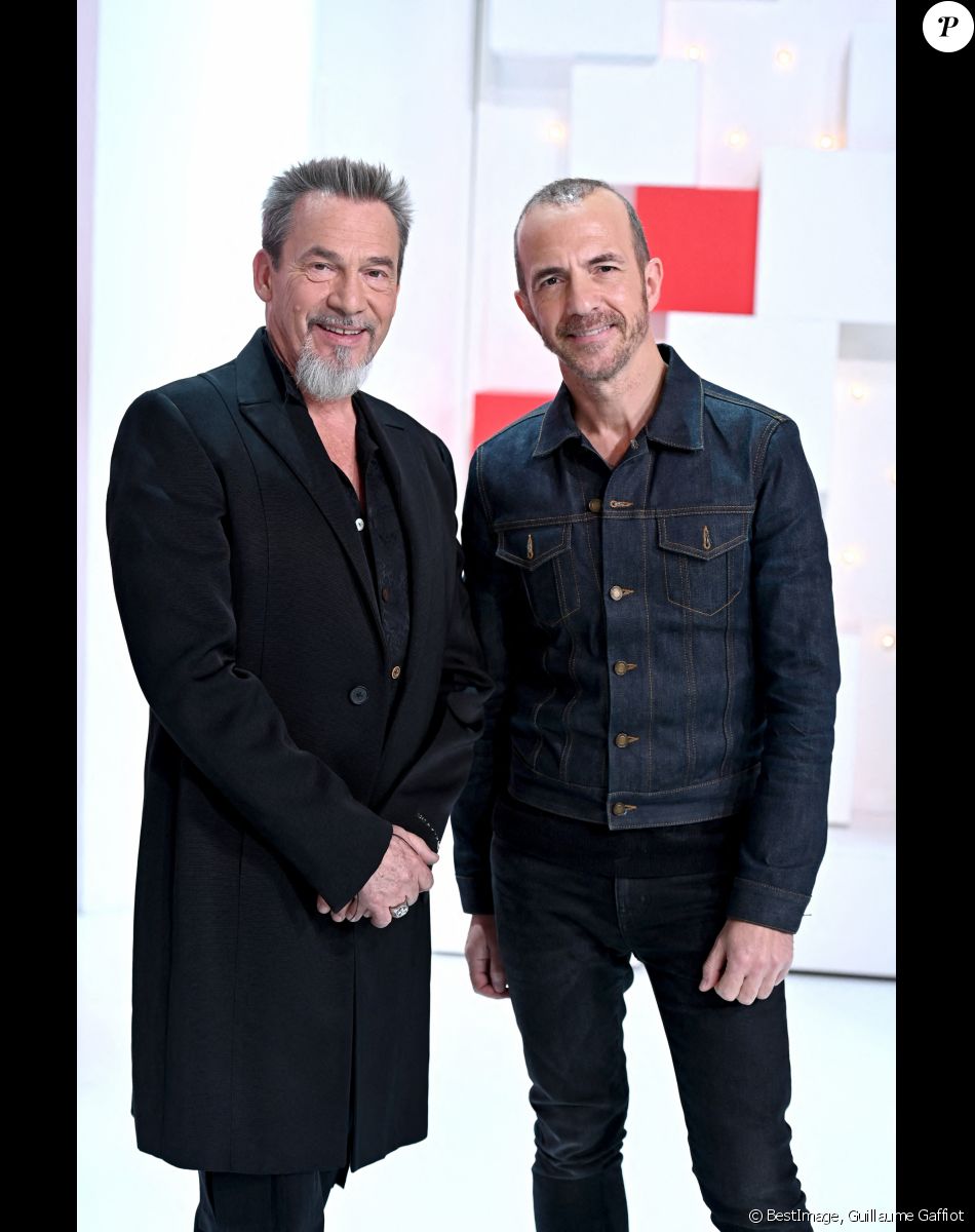 Exclusif - Florent Pagny et Calogero - Enregistrement de l'émisssion Vivement dimanche au studio Gabriel, presentée par Michel Drucker . Diffusion sur France 2 le 21 Novembre 2021 . © Guillaume Gaffiot / Bestimage
