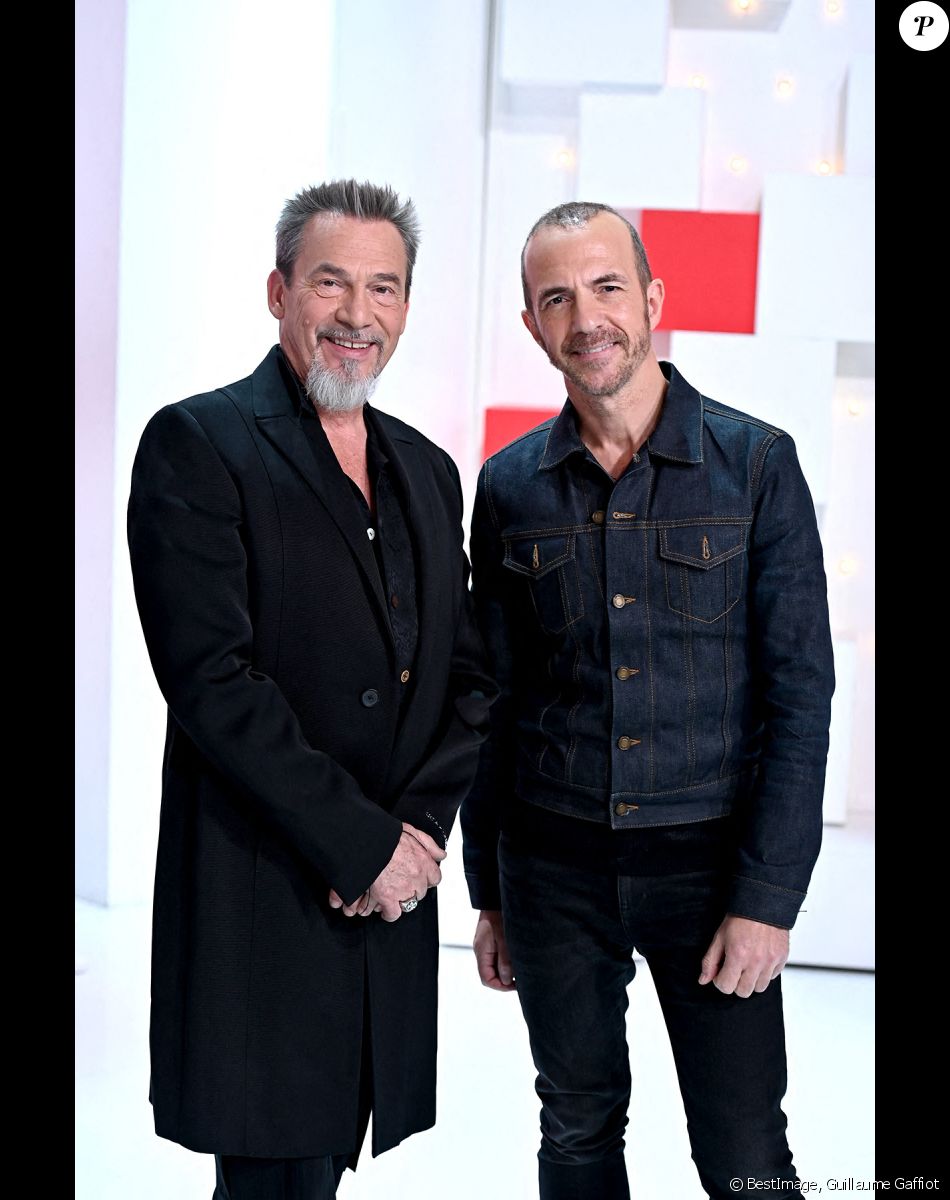 Exclusif - Florent Pagny et Calogero - Enregistrement de l'émisssion Vivement dimanche au studio Gabriel, presentée par Michel Drucker . Diffusion sur France 2 le 21 Novembre 2021 . © Guillaume Gaffiot / Bestimage