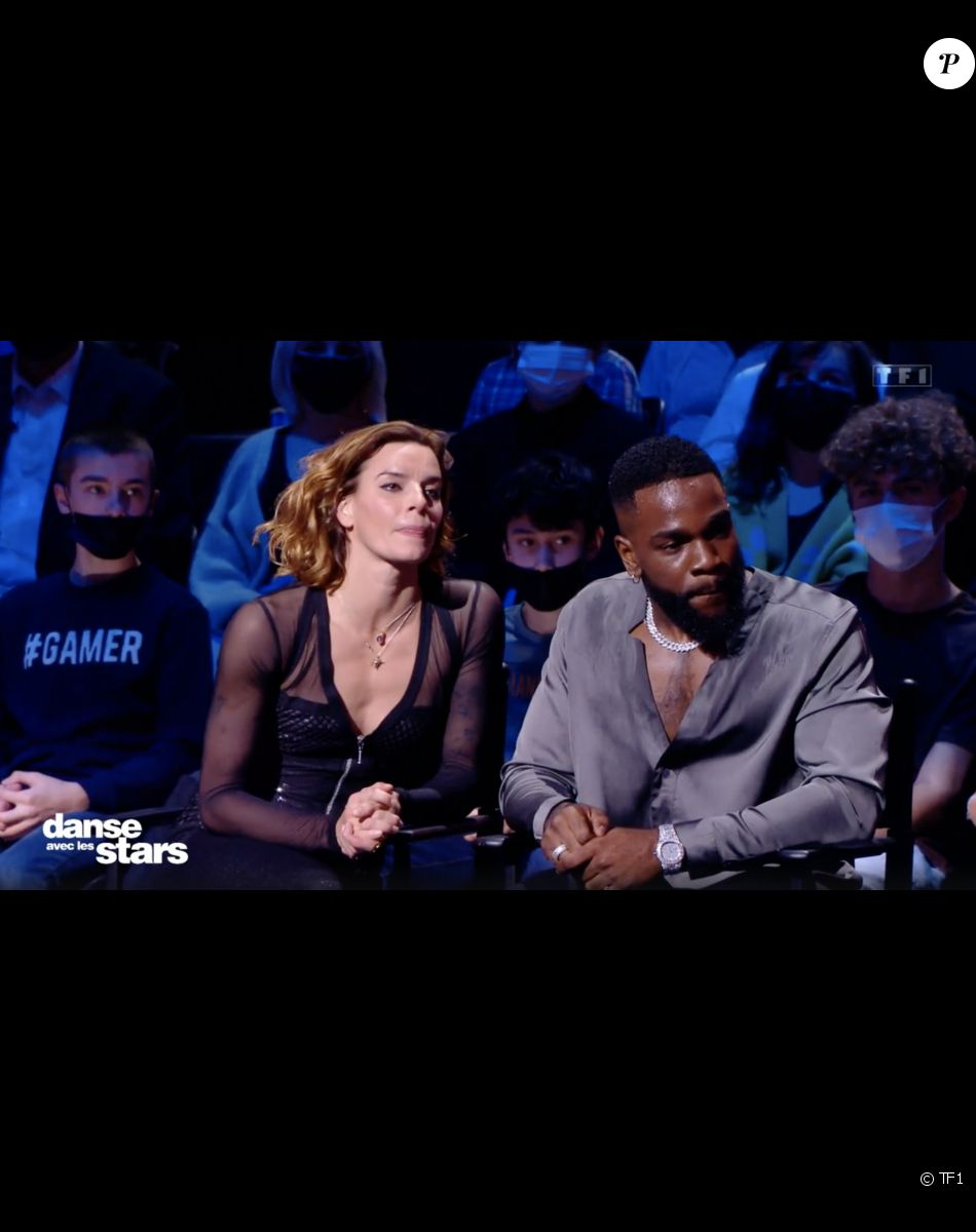 Tayc et Fauve Hautot dans "Danse avec les stars", sur TF1 vendredi 22 octobre 2021.