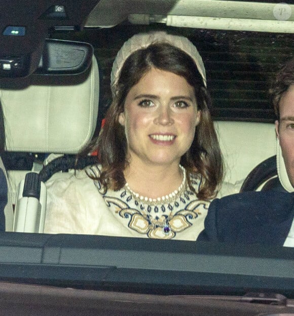 La princesse Eugenie et son mari Jack Brooksbank se rendent au baptême de leur fils August à la All Saints Chapel de Windsor, le 21 novembre 2021