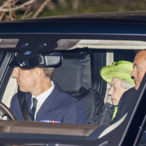 La reine Elizabeth II se rend au baptême d'August, le fils de la princesse Eugenie, à la All Saints Chapel de Windsor, le 21 novembre 2021