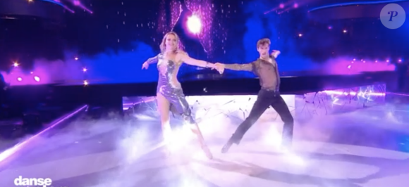 Aurélie Pons et Adrien Caby lors de la demi-finale de "Danse avec les stars" - 19 novembre 2021, TF1
