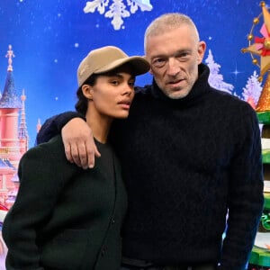 Vincent Cassel et Tina Kunakey fêtent Noël à Disneyland Paris. Marne-La-Vallée, novembre 2021. © Disney via Bestimage