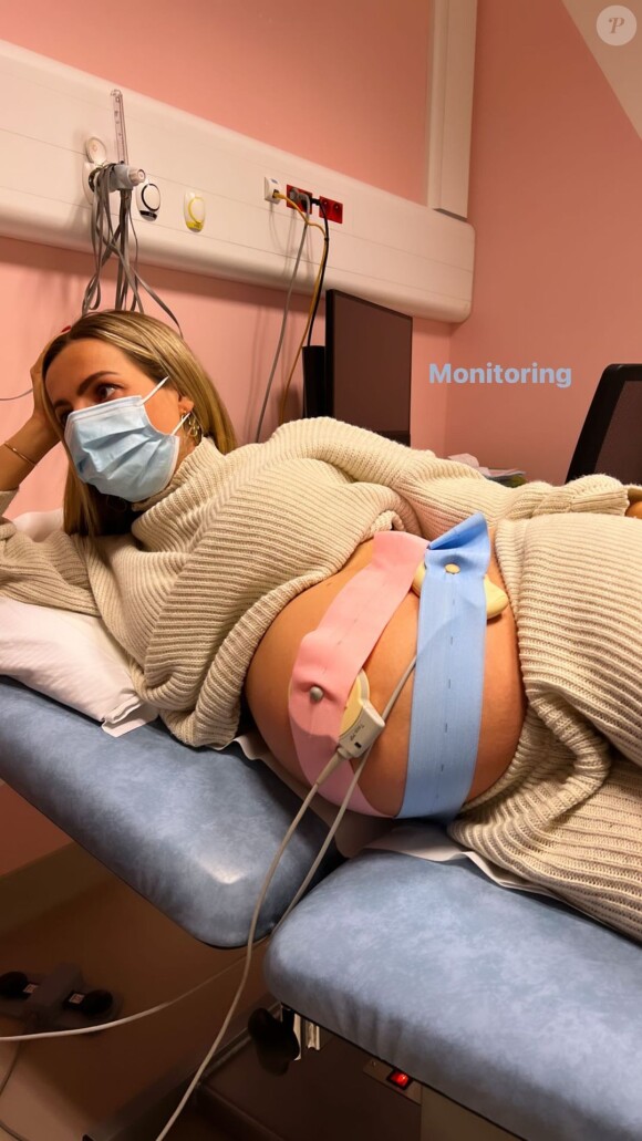 Hillary Vanderosieren à la maternité, le 22 novembre 2021.