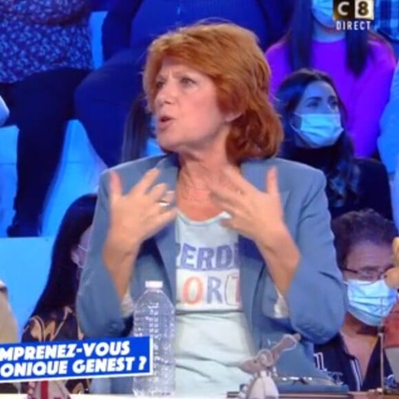 Véronique Genest dans "Touche pas à mon poste", le 23 novembre 2021, sur C8