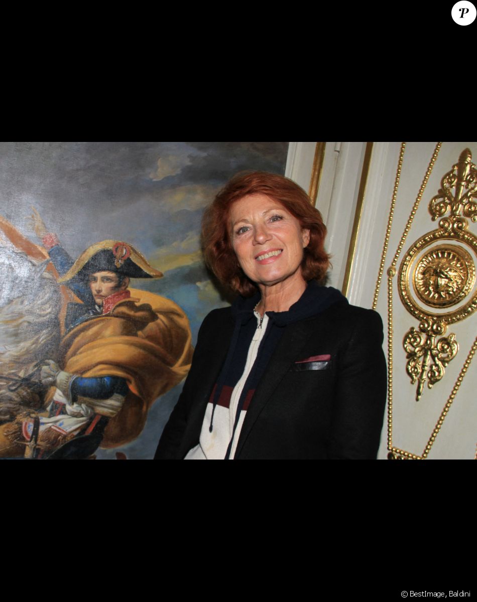 Exclusif - Véronique Genest - Soirée de dédicace de l'auteure Valérie Perez-Ennouchi pour son livre "Destins de femmes" au palais Vivienne à Paris le 11 octobre 2021. © Baldini / Bestimage