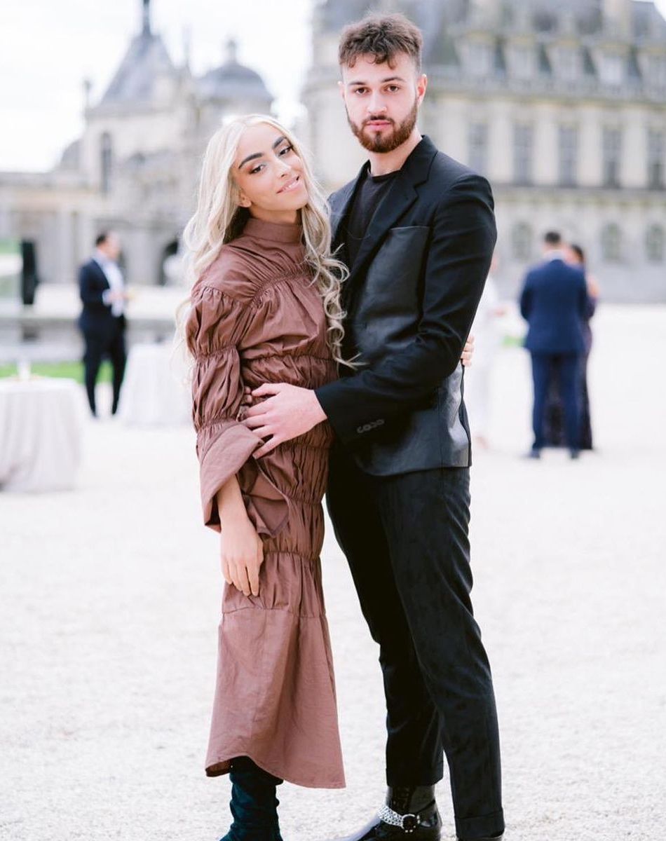 Bilal Hassani et Cassem au mariage de Nabilla et Thomas Vergara.