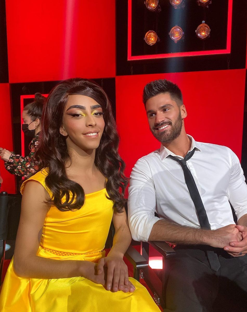 Bilal Hassani et Jordan Mouillerac lors d'un premier de "Danse avec les stars", le 23 octobre 2021.