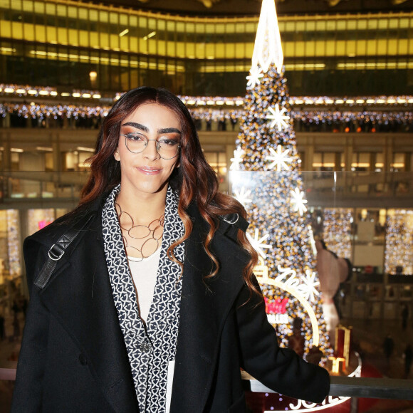 Exclusif - Illuminations du Westfield Forum des Halles en présence de Bilal Hassani à Paris le 20 novembre 2021. Cadeau de Noël avant l'heure, une séance dédicace suivra la cérémonie de lancement. Au programme : l'album " Contre-soirée " sorti en novembre 2021 et la nouvelle BD " Jjong – Tome 1 – Sauver Willo " parue en octobre 2021. © Panoramic/Bestimage 