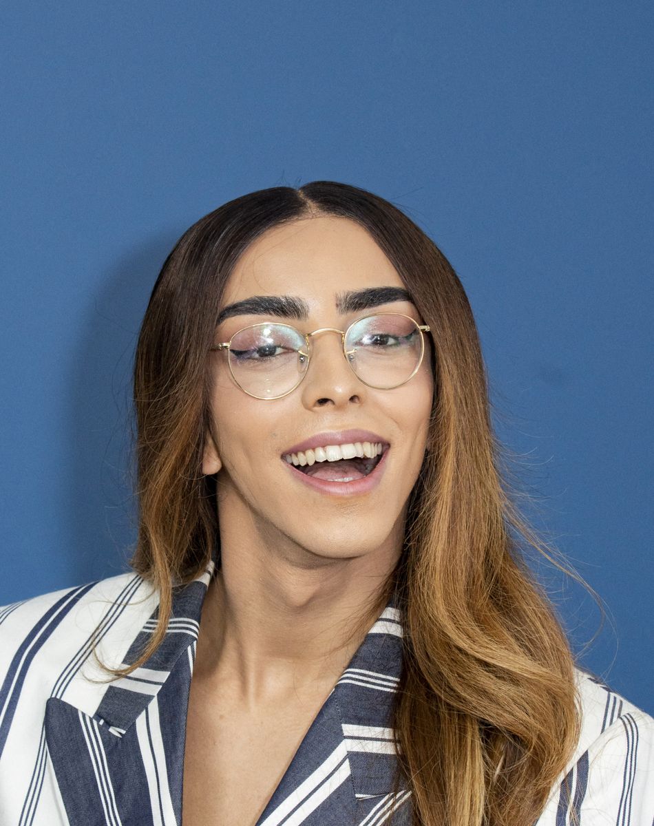 Exclusif - Rendez-vous avec Bilal Hassani pour la présentation de son nouveau clip "Fais le Vide" dans les locaux de Webedia à Levallois-Perret le 10 juillet 2020. Il présente son nouveau clip "Fais le vide" qui sort le 16 juillet 2020. © Jack Tribeca / Bestimage
