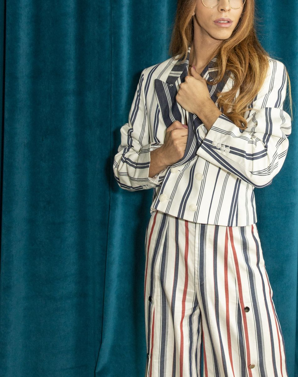 Exclusif - Rendez-vous avec Bilal Hassani pour la présentation de son nouveau clip "Fais le Vide" dans les locaux de Webedia à Levallois-Perret le 10 juillet 2020. Il présente son nouveau clip "Fais le vide" qui sort le 16 juillet 2020. © Jack Tribeca / Bestimage