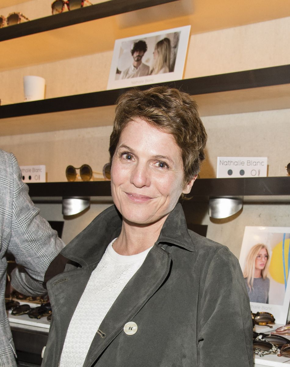 Exclusif - Maureen Dor - Présentation de la nouvelle collection de lunettes de Nathalie Blanc lors d'une soirée privée au restaurant Ma Cocotte à Saint-Ouen, France, le 5 octobre 2017.