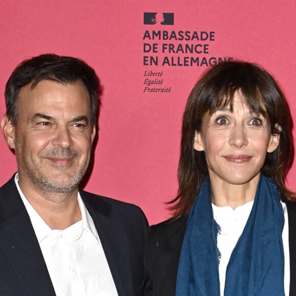 François Ozon et Sophie Marceau au photocall du film "Tout s'est bien passé" lors de la 21ème édition de la semaine du cinéma français à Berlin le 25 novembre 2021. © Future-Image via ZUMA Press / Bestimage