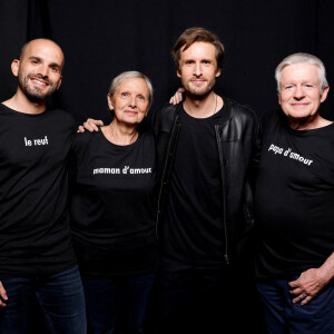 Exclusif  Philippe Lacheau, Gérard Lacheau (père), Huguette Lacheau (mère) et Pierre Lacheau (frère) - Backstage - Enregistrement de l'émission "La Chanson secrète 9" à la Seine musicale à Paris, diffusée le 27 novembre sur TF1 à 21h05 © Gaffiot-Moreau / Bestimage 