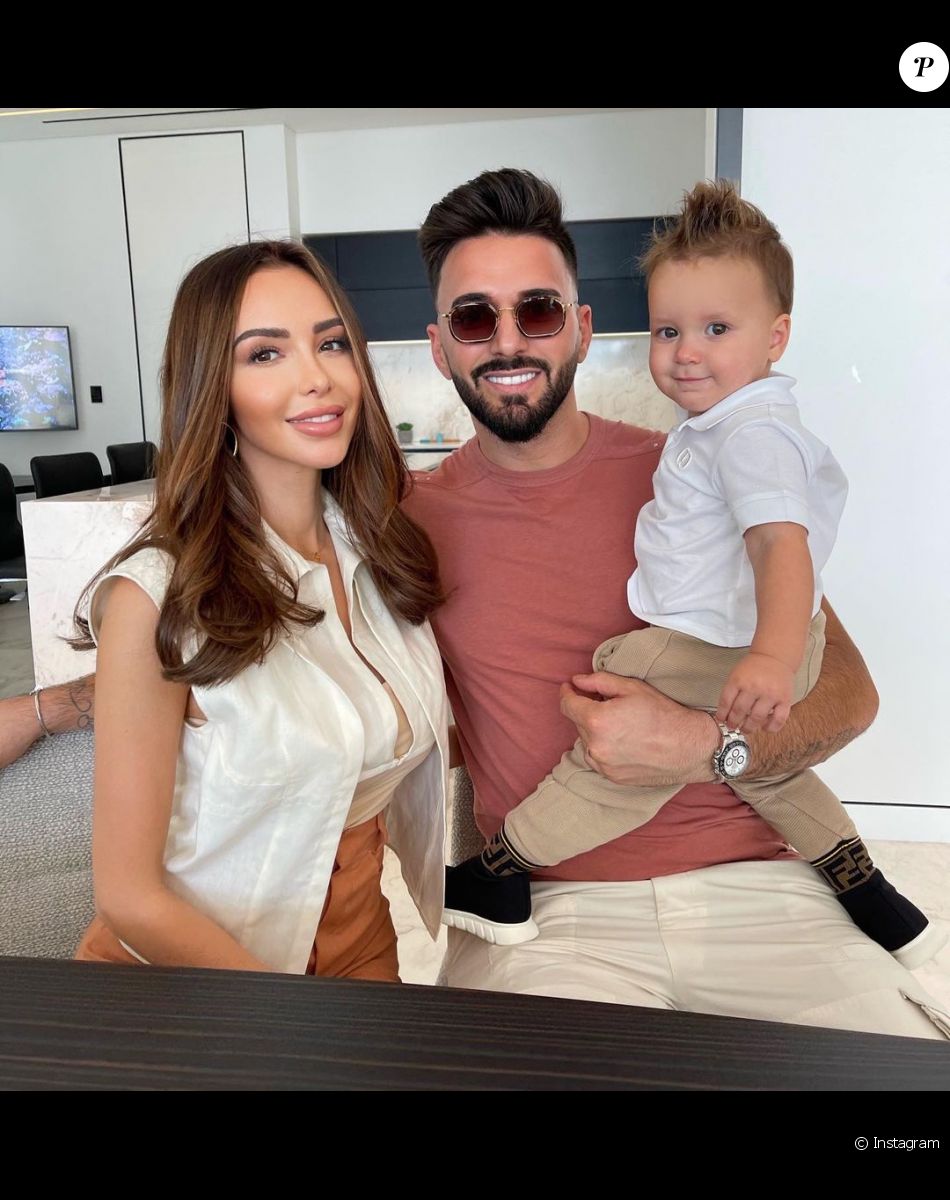 Nabilla, comblée par son mari Thomas Vergara et leur fils Milann.