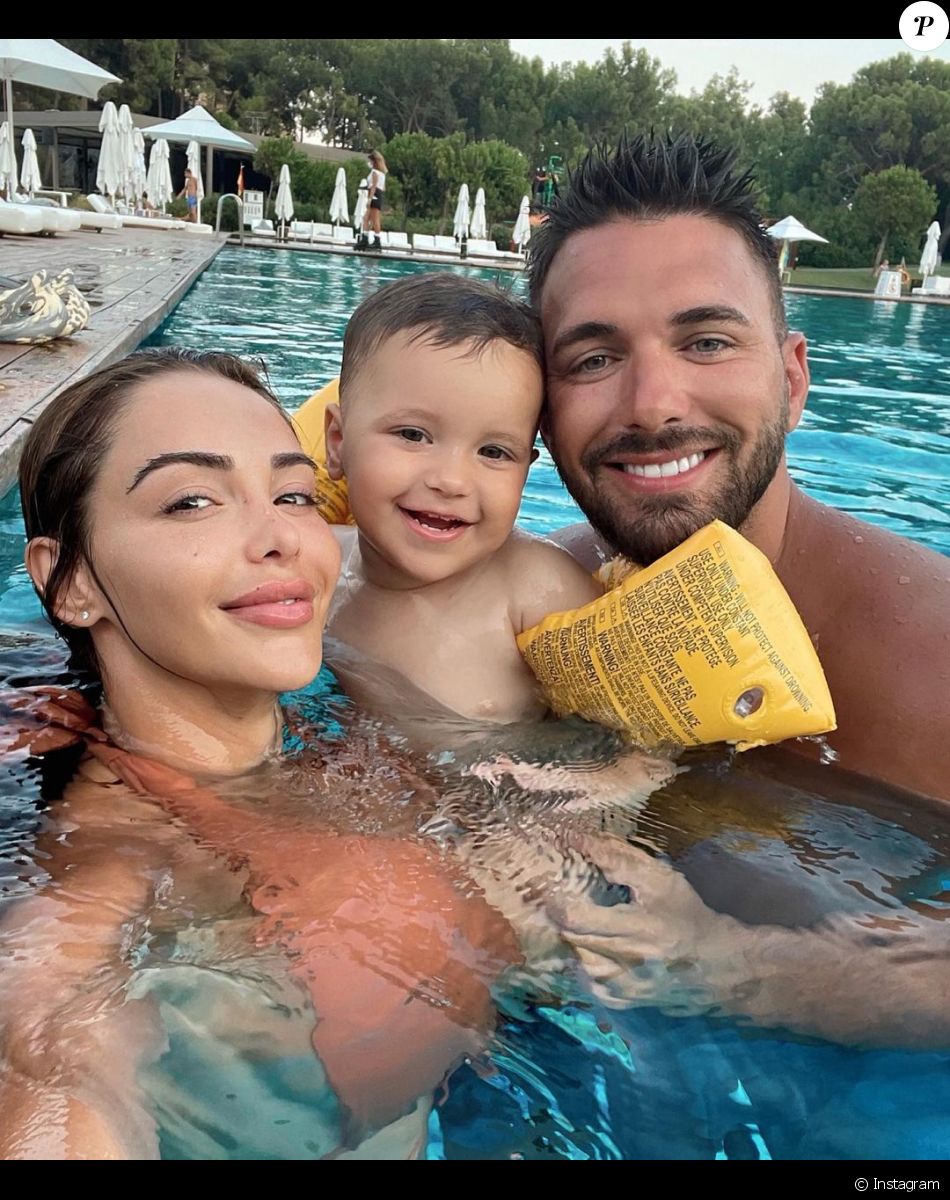 Nabilla, comblée par son mari Thomas Vergara et leur fils Milann.