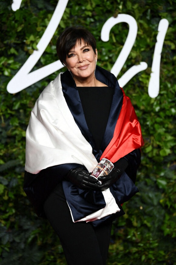 Kris Jenner au photocall de la soirée des "British Fashion Awards 2021" à Londres, le 29 novembre 2021.