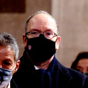 Le Prince Albert II de Monaco - Le cénotaphe de la danseuse et chanteuse française d'origine américaine qui a combattu pour la Résistance française et contre le racisme, Joséphine Baker (1906-1975) entre au Panthéon par la Grande Porte de Paris, France, le 30 novembre 2021. L'icône sera la sixième femme sur 80 personnalités illustres à recevoir l'honneur d'être accueillie au Panthéon. © Dominique Jacovides / Bestimage 