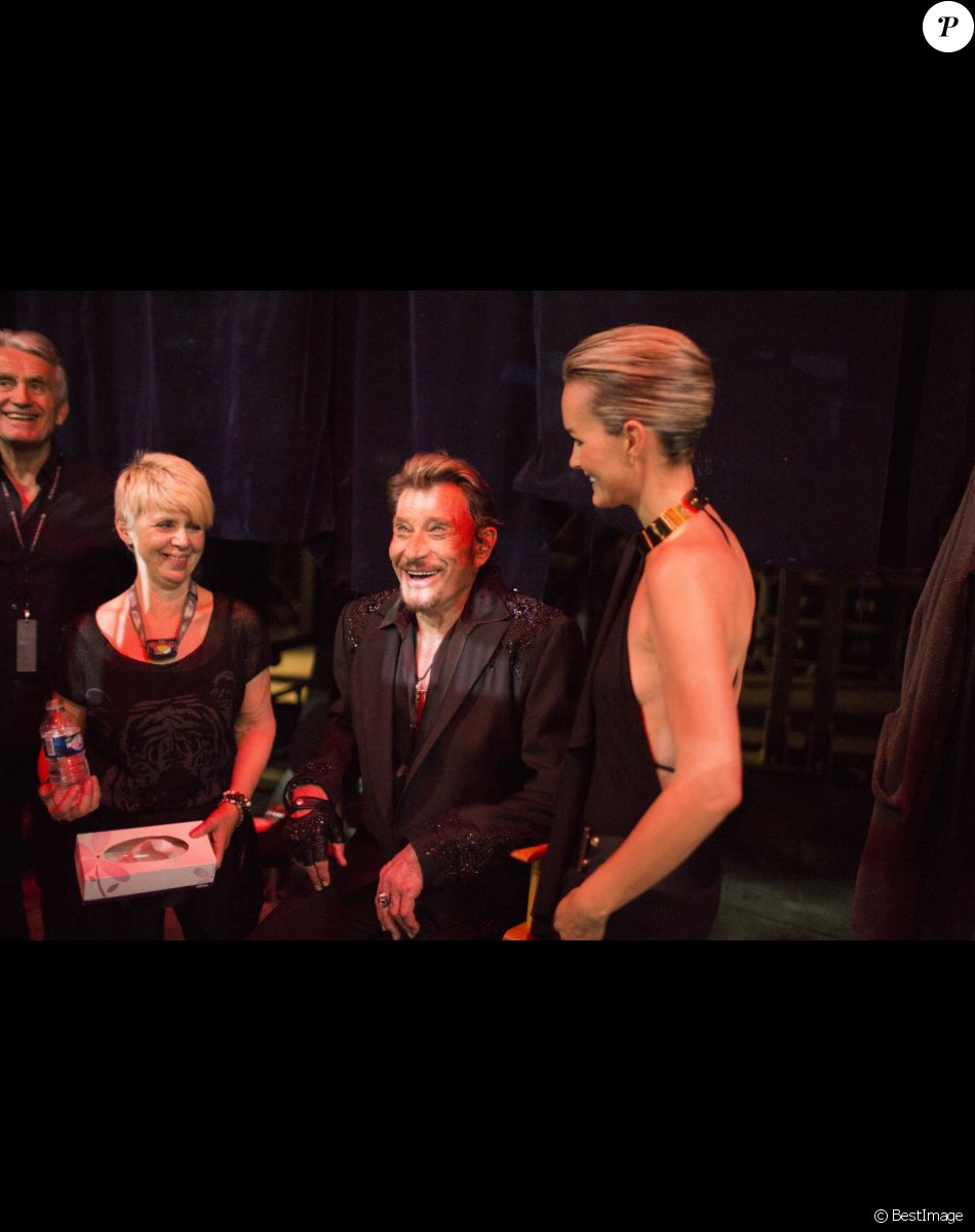 Exclusif - Laeticia Hallyday - Johnny Hallyday en concert au POPB de Bercy et au Theatre de Paris a Paris - Jour 2 de la tournee "Born Rocker Tour". Le 15 juin 2013