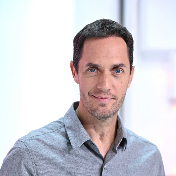 Exclusif - Grand Corps Malade (Fabien Marsaud) - Enregistrement de l'émission "Vivement Dimanche" présentée par M.Drucker et diffusée le 5 décembre sur France 2. Le 23 novembre 2021 © Guillaume Gaffiot / Bestimage 