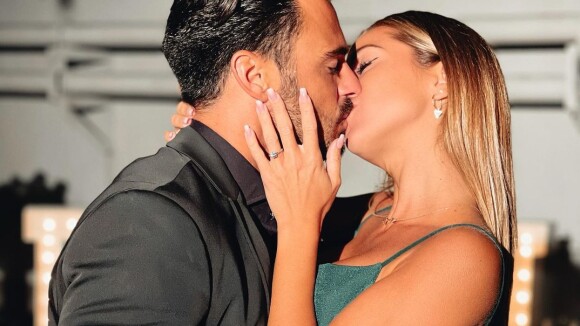 Maddy Burciaga et Benjamin Samat fiancés : grosse bague et incroyable demande en mariage
