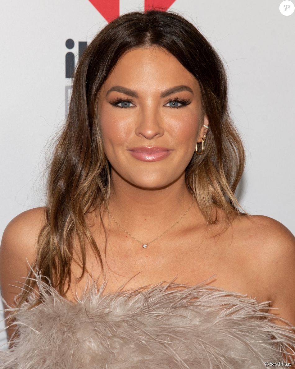 Becca Tilley - Photocall - iHeartRadio 102.7 KIIS FM Jingle Ball à Los