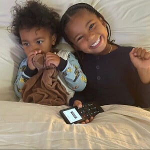 Saint et Psalm, les deux garçons de Kim Kardashian et Kanye West. Août 2021.