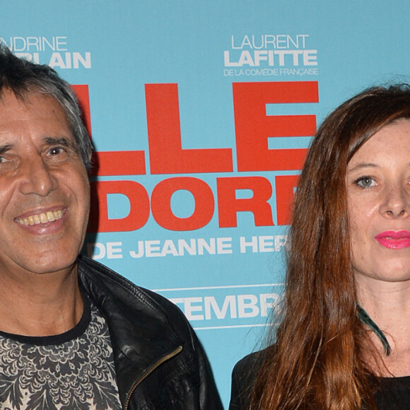 Julien Clerc et sa femme Hélène Grémillon - Avant-première du film "Elle l'adore" au cinéma UGC Normandie à Paris, le 15 septembre 2014.