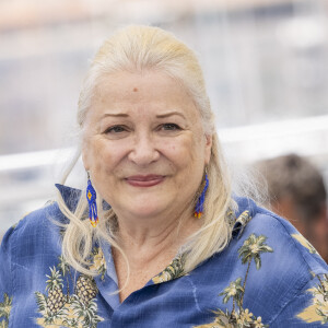 Josiane Balasko au photocall du film "Tralala" lors du 74e Festival international du film de Cannes le 14 juillet 2021. © Borde / Jacovides / Moreau / Bestimage