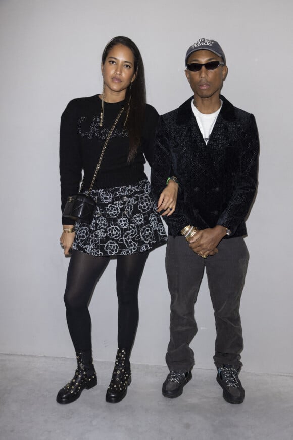 Pharrell Williams et son épouse Helen Lasichanh assistent au défilé de mode Chanel Métiers d'Art 2021-2022 au 19M. Paris, le 7 décembre 2021. © Olivier Borde/Bestimage