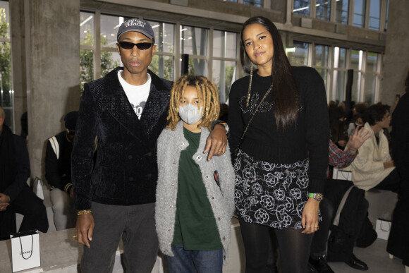 Pharrell Williams, son épouse Helen Lasichanh et leur fils Rocket assistent au défilé de mode Chanel Métiers d'Art 2021-2022 au 19M. Paris, le 7 décembre 2021. © Olivier Borde/Bestimage