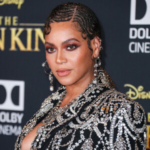 Beyoncé à la première mondiale du film "Le Roi lion" au cinéma Dolby à Hollywood.