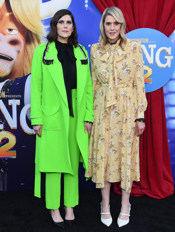 Kate et Laura Mulleavy, créatrices de la marque Rodarte, à la première du film "Sing 2" à Los Angeles, le 12 décembre 2021.