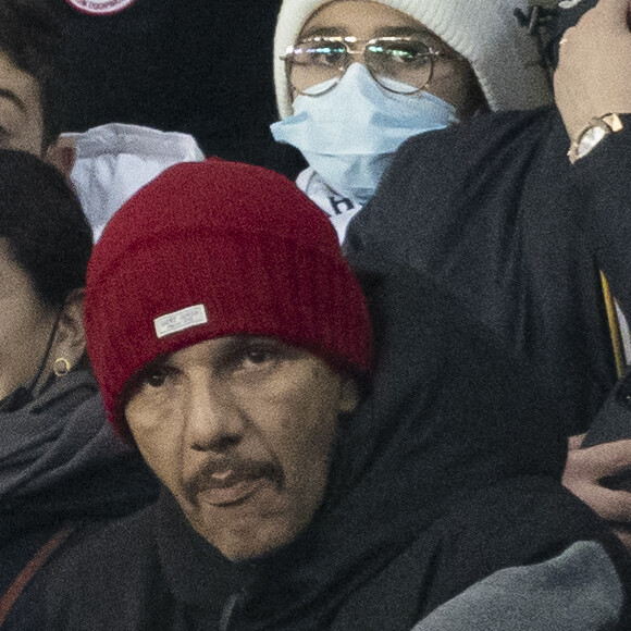 Roschdy Zem - People au match de Ligue 1 Uber Eats "PSG contre Monaco (2-0)" au Parc des Princes à Paris le 12 décembre 2021. © Cyril Moreau/Bestimage