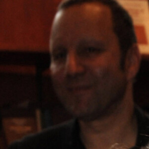 Eric Zemmour signant ses livres au Salon du livre 2010