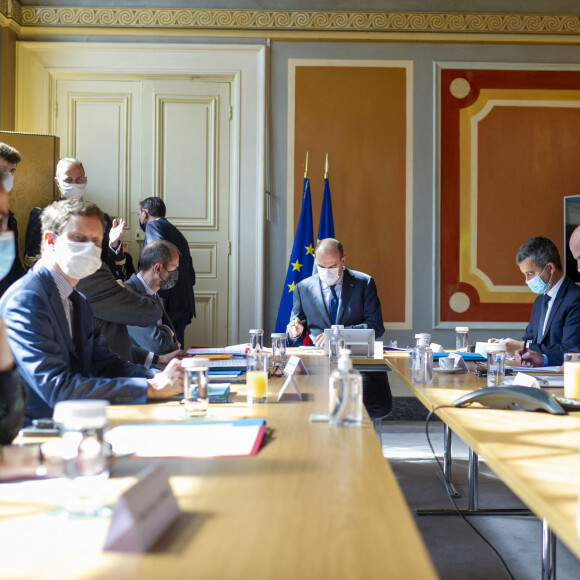 Le premier ministre Jean Castex, Gérald Darmanin, ministre de l'Intérieur, Jean-Michel Blanquer, ministre de l'éducation nationale et de la jeunesse et des sports, Bruno Le Maire, ministre de l'économie et des finances et de la relance - Premier comité interministériel de lutte contre les stupéfiants à l'Hôtel de Matignon à Paris le 28 mai 2021.
