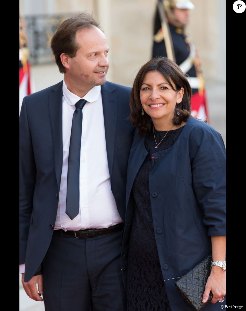 Anne Hidalgo et son mari Jean-Marc Germain - Le roi Felipe VI et la reine Letizia d'Espagne, reçus par François Hollande, président de la République française, pour un dîner d' Etat au Palais de l'Elysée à Paris le 2 juin 2015.