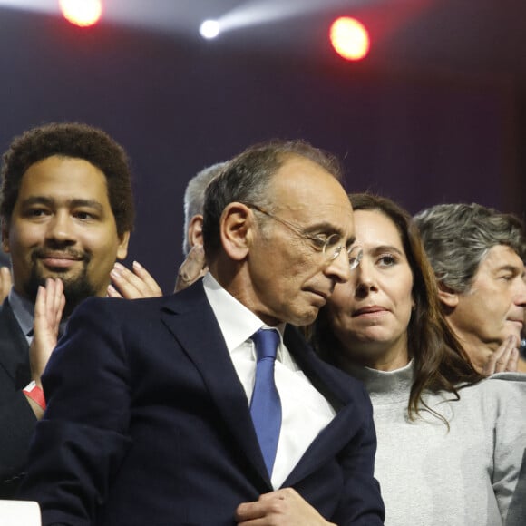 Sarah Knafo - Premier meeting d'Eric Zemmour, candidat à l'élection présidentielle avec son parti "Reconquête !" à Villepinte le 5 décembre 2021