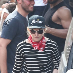 Madonna, en famille lors d'une partie de paintball avec des amis à côté de Cannes, le 10 août 2014.