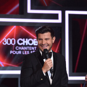 Exclusif - Vincent Niclo et Michel Fuguain - Enregistrement de l'émission "300 Choeurs chantent pour les fêtes", diffusée le 22 décembre à 21h05 sur France 3.