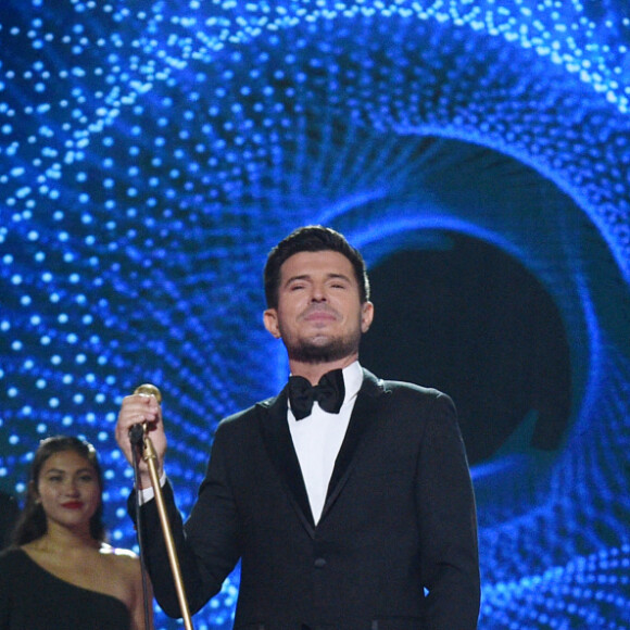 Exclusif - Vincent Niclo - Enregistrement de l'émission "300 Choeurs chantent pour les fêtes", diffusée le 22 décembre à 21h05 sur France 3.