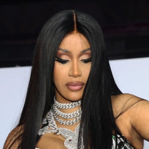 Cardi B assiste à la fête d'anniversaire de son mari Offset à Sneakertopia LA. Los Angeles, le 21 décembre 2021.