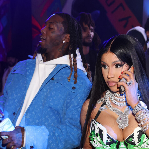 Cardi B assiste à la fête d'anniversaire de son mari Offset à Sneakertopia LA. Los Angeles, le 21 décembre 2021.