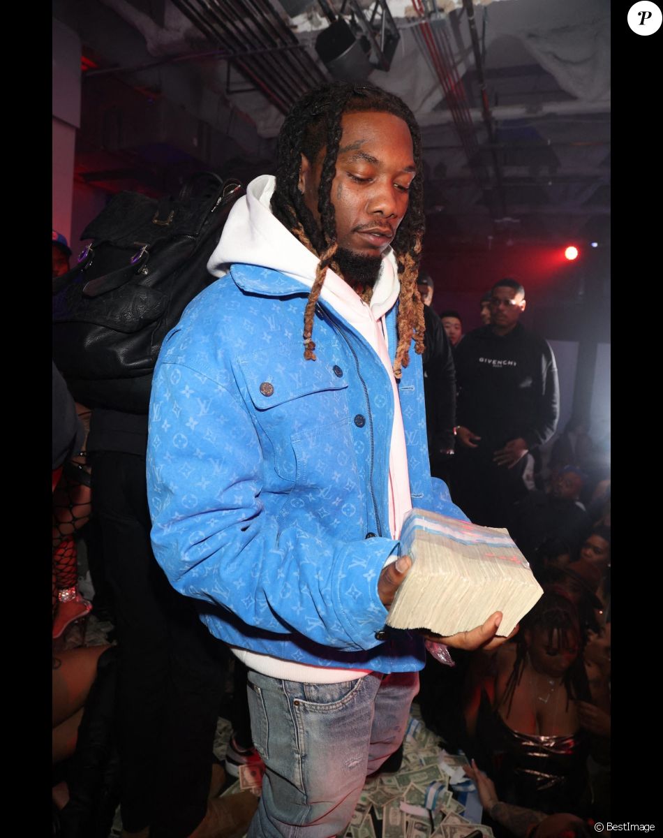 Offset a fêté ses 30 ans à Sneakertopia LA. Los Angeles, le 21 décembre 2021.