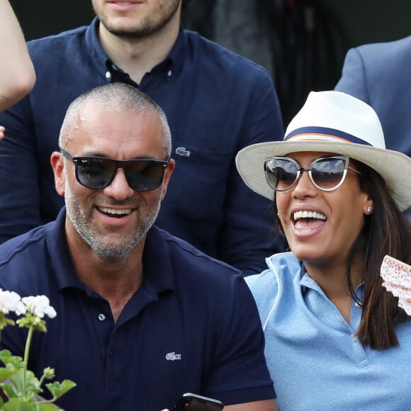 Amel Bent et son mari Patrick Antonelli dans les tribunes des internationaux de tennis de Roland Garros à Paris, France, le 3 juin 2018. © Dominique Jacovides - Cyril Moreau/Bestimage 