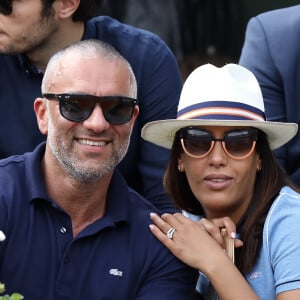 Amel Bent et son mari Patrick Antonelli dans les tribunes des internationaux de tennis de Roland Garros à Paris, France, le 3 juin 2018. © Dominique Jacovides - Cyril Moreau/Bestimage 