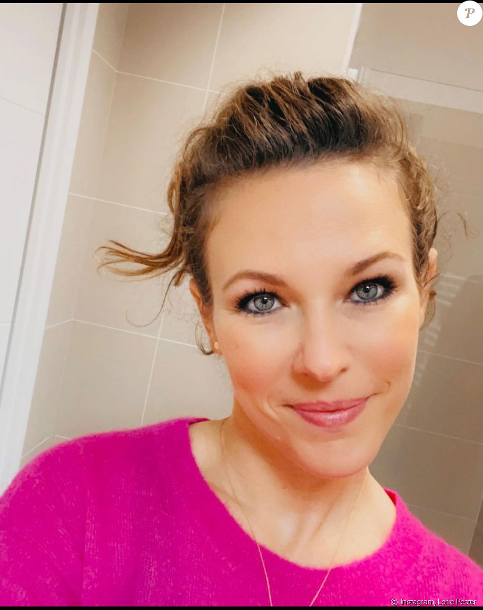 Lorie Pester sur Instagram. Le 20 novembre 2021.