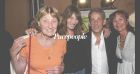Carla Bruni : Sa mère Marisa Borini hospitalisée à 91 ans, elle garde le sourire malgré tout